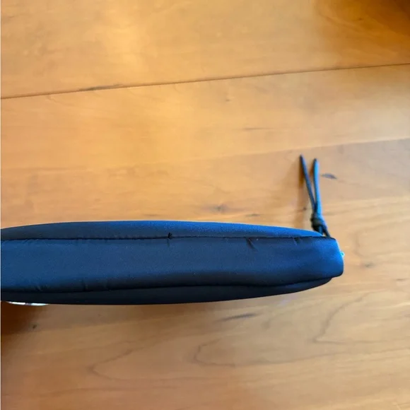 ShortyLove Jetty Clutch Wallet Black - Picture 3 of 9